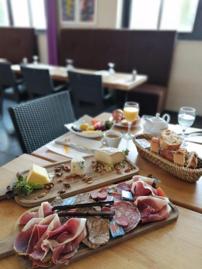 Hotel Cap Vert En Aveyron Saint-Affrique Zewnętrze zdjęcie
